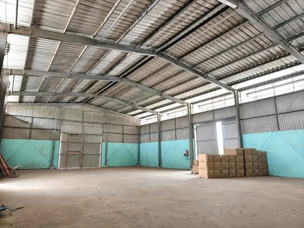 Cho thuê Kho, nhà xưởng 1000m2 mặt tiền đường nhựa khu công nghiệp Phan Thiết - Phường Bình Thuận Lâm Đồng
